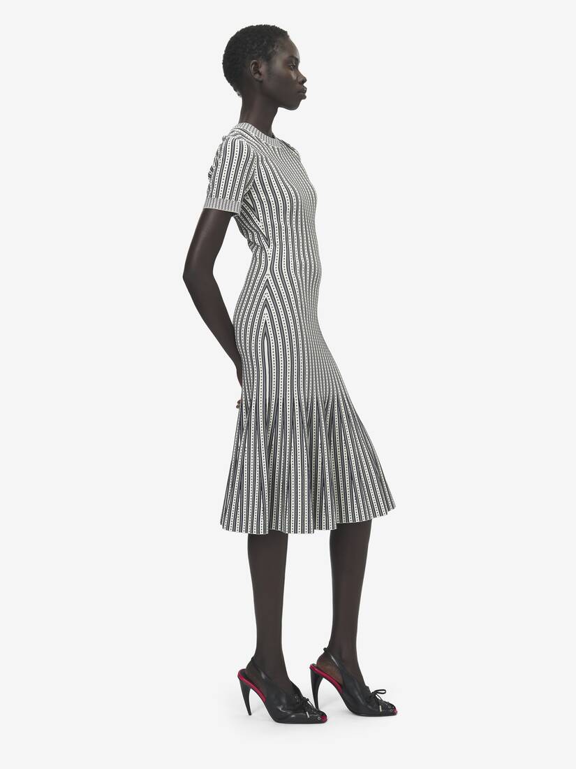 Alexander McQueen 条纹针织连衣裙